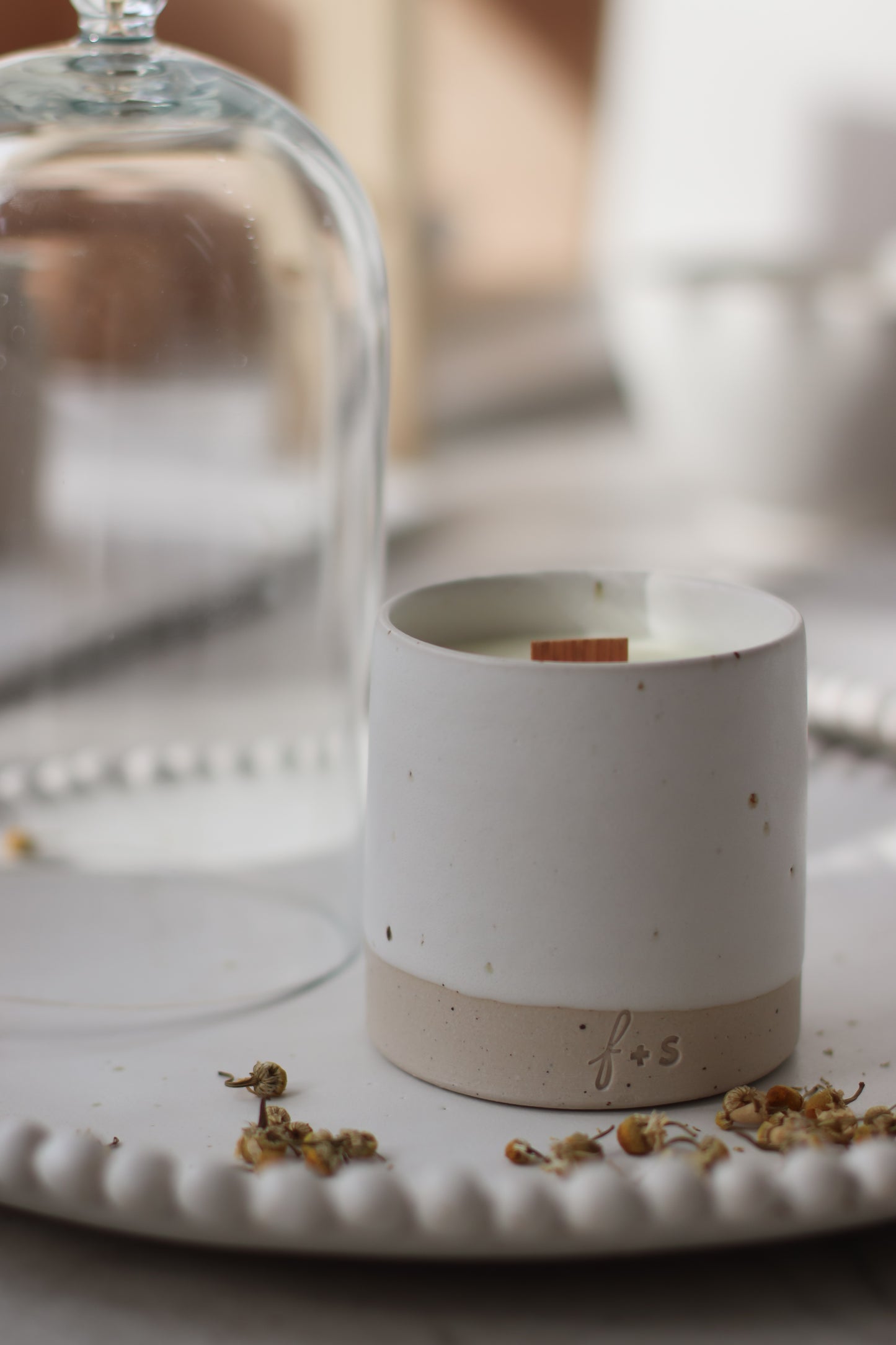 Essential Oil candle - a blend of basil, lemon, sweet orange, and spearmint